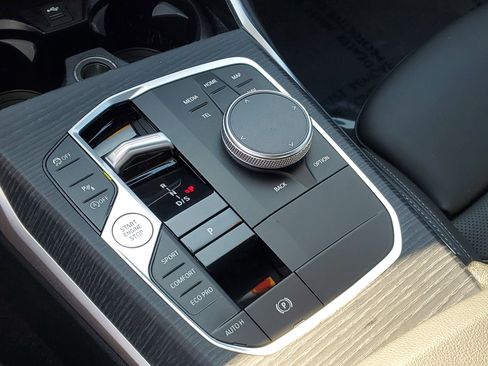 Used 2025 BMW 330i Sedan image 26