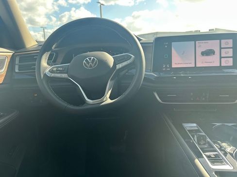 New 2026 Volkswagen Atlas SE FWD image 49