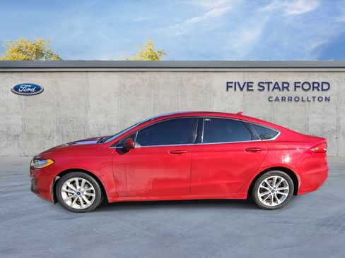 Used 2020 Ford Fusion SE image 5