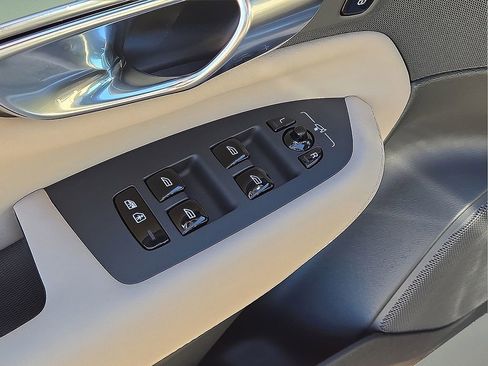 New 2026 Volvo XC90 B6 Ultra w/ Protection Package Premier image 23