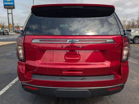 Used 2022 Chevrolet Tahoe Z71 w/ Z71 Off-Road Package image 4