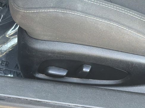 Used 2020 Chevrolet Camaro LT image 19