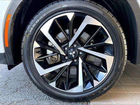 Used 2024 Mitsubishi Outlander SE FWD image 31
