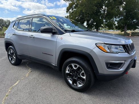 Used 2018 Jeep Compass Trailhawk AWD/4WD image 1