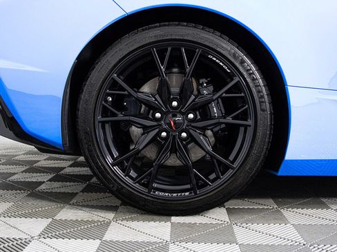 Used 2023 Chevrolet Corvette Stingray Preferred Cpe w/ Battery Protection Package RWD image 39