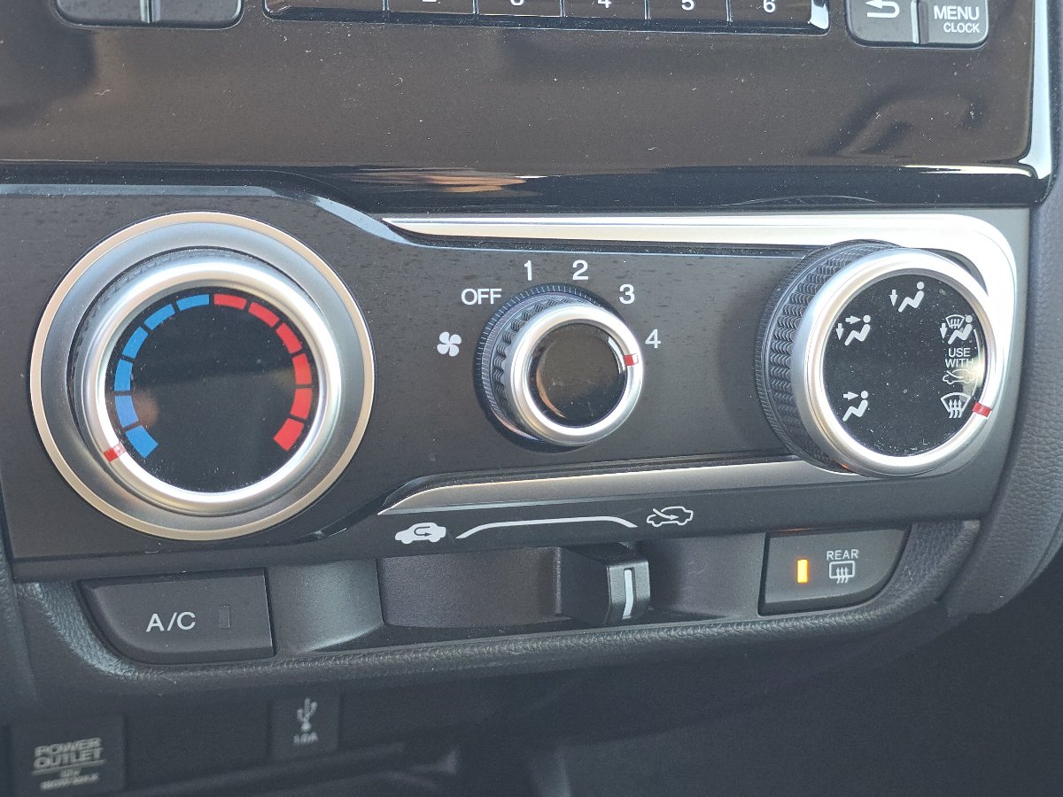 Used 2019 Honda Fit LX image 30