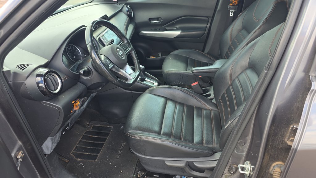 Used 2020 Nissan Kicks SR w/ SR Premium Package FWD image 15