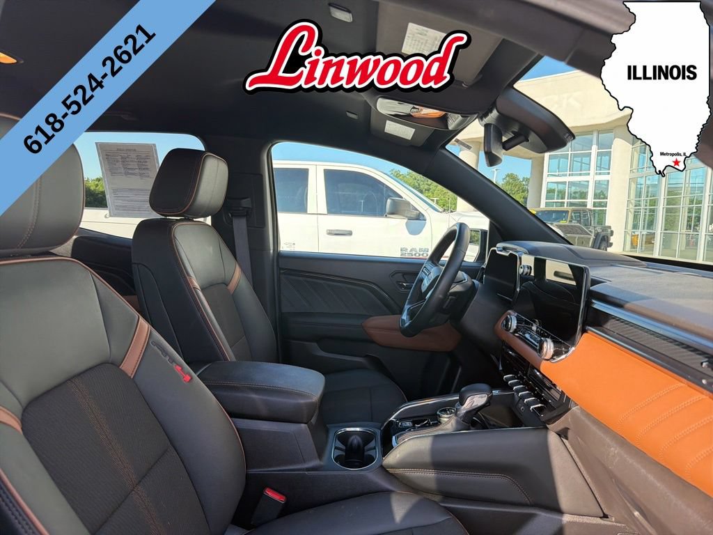 Used 2025 GMC Canyon AT4 AWD/4WD image 7