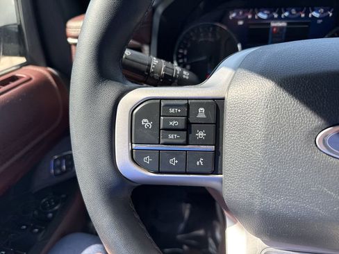 Used 2024 Ford Expedition Max Limited AWD/4WD image 11
