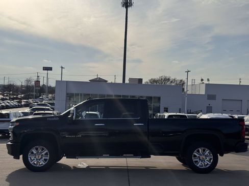 Used 2022 Chevrolet Silverado 3500 High Country image 7