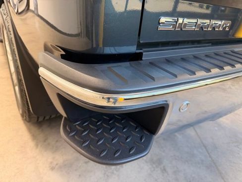Used 2018 GMC Sierra 1500 SLT AWD/4WD image 19