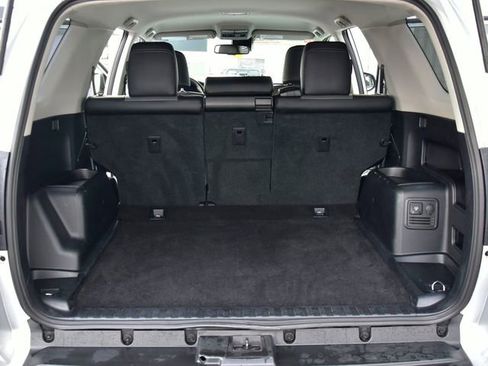 Certified 2024 Toyota 4Runner SR5 Premium image 31