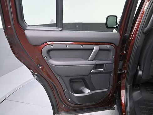 New 2026 Land Rover Defender 130 X-Dynamic SE AWD/4WD image 16