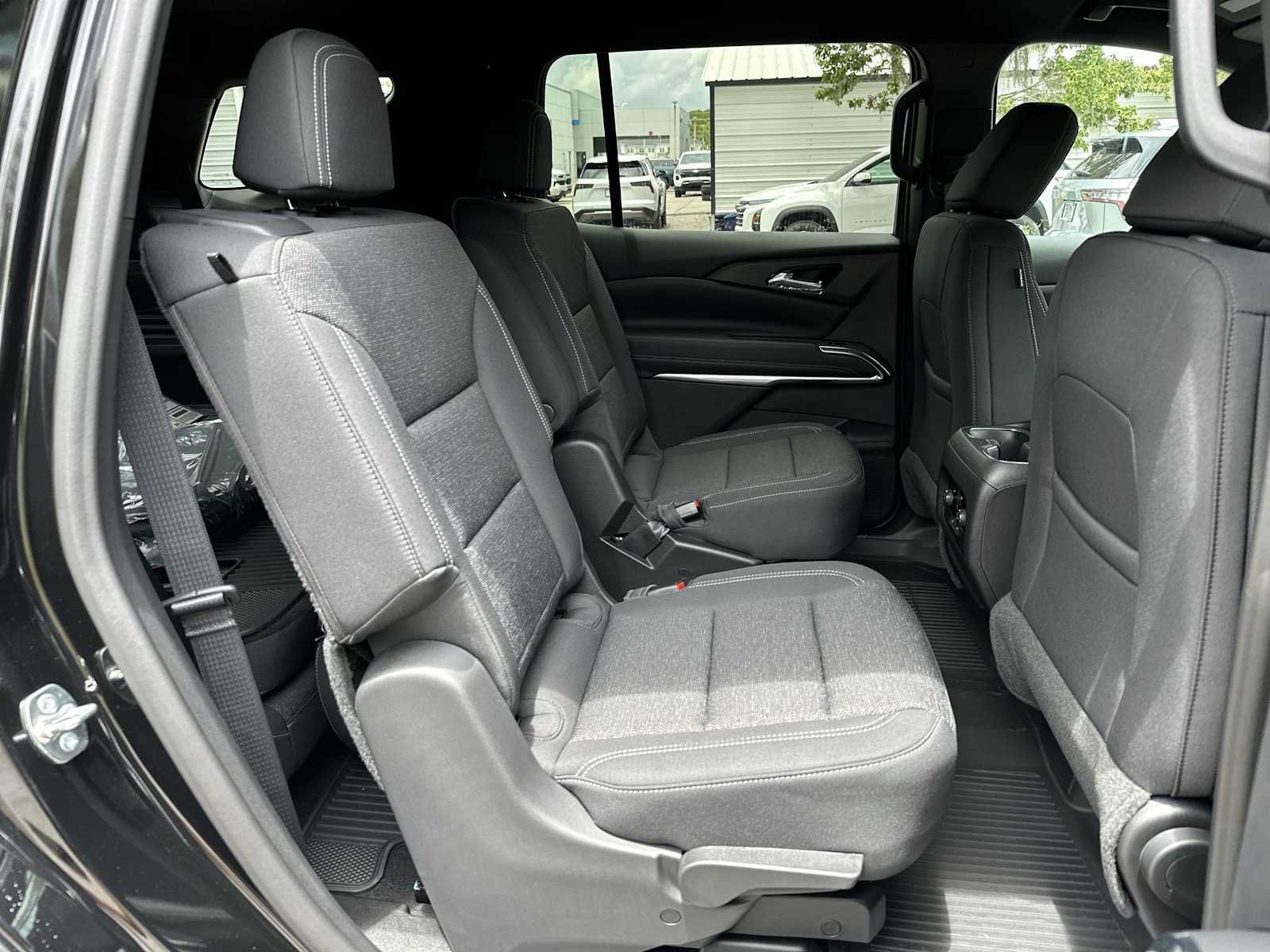 New 2026 Chevrolet Traverse LT w/ LPO, Floor Liner Package FWD image 18
