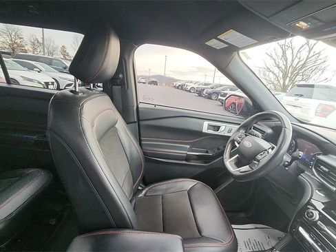 Used 2022 Ford Explorer ST-Line w/ Class IV Trailer Tow Package image 13