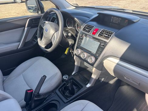 Used 2016 Subaru Forester 2.5i Premium image 24