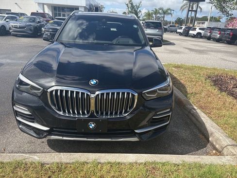 Used 2021 BMW X5 sDrive40i w/ Premium Package image 2