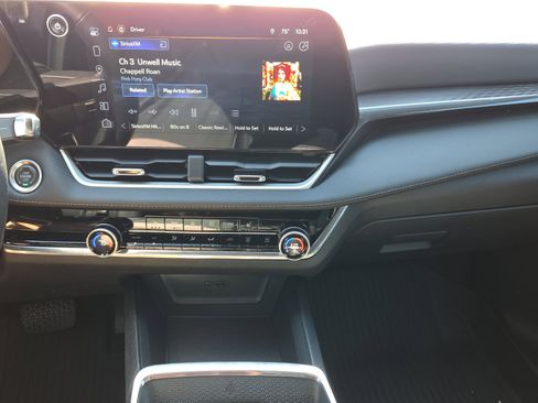 Certified 2025 Chevrolet Equinox LT w/ Convenience Package II FWD image 19