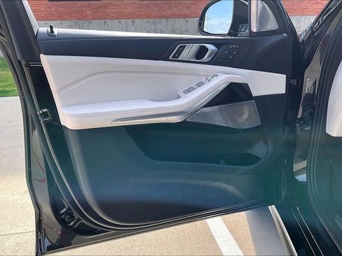 Used 2024 BMW ALPINA XB7 image 24