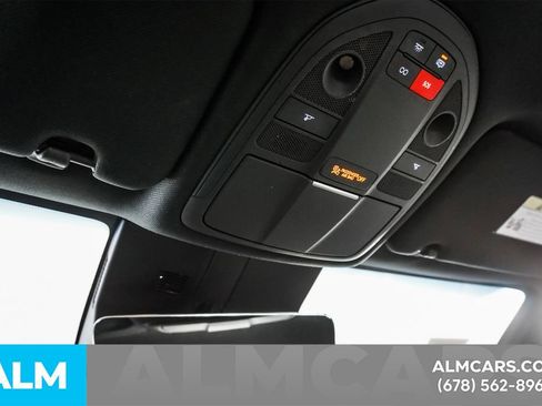 Used 2025 Genesis G70 2.5T AWD/4WD image 62
