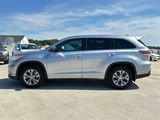 Used 2014 Toyota Highlander XLE image 2