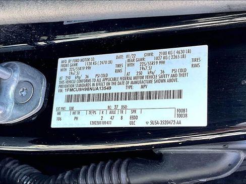 Used 2022 Ford Escape SEL w/ SEL Stealth AWD Package image 35