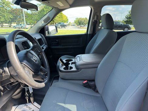 Used 2018 RAM 1500 Tradesman w/ Popular Equipment Group RWD image 17