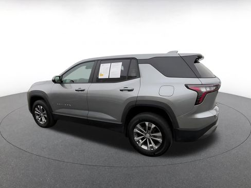 Used 2025 Chevrolet Equinox LT image 10