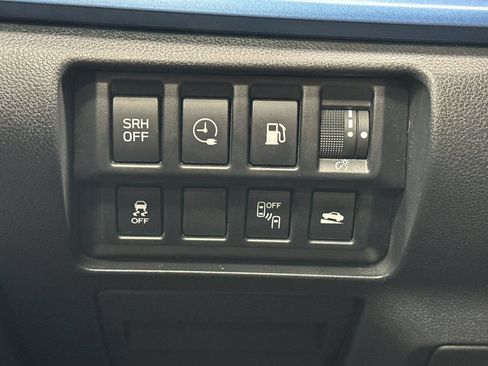 Used 2023 Subaru Crosstrek Hybrid AWD/4WD image 33