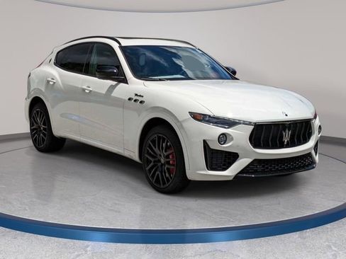 Used 2024 Maserati Levante Modena Ultima AWD/4WD image 3