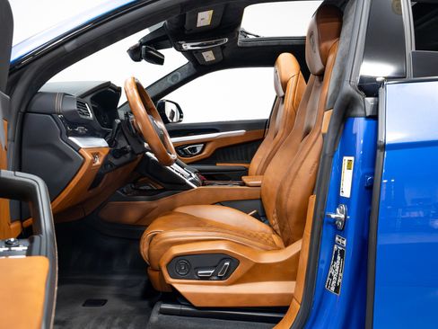 Used 2019 Lamborghini Urus image 5