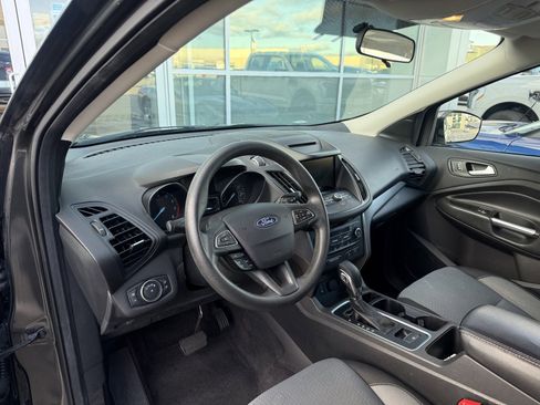 Used 2018 Ford Escape SE w/ SE Sync 3 Package image 17