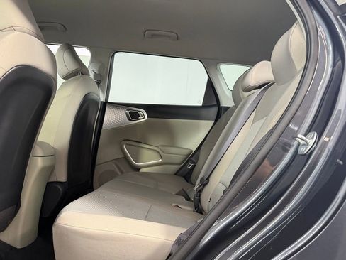Used 2025 Kia Soul LX image 26