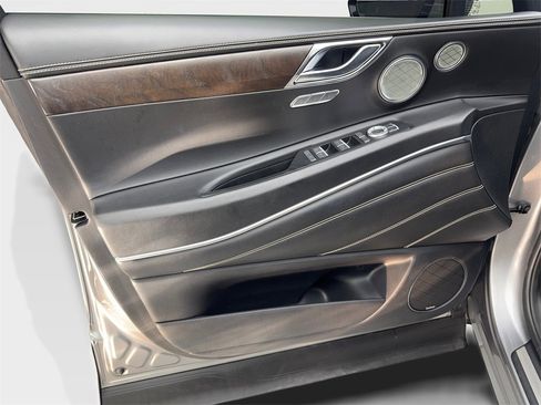 Used 2023 Genesis GV80 3.5T w/ Advanced Package image 32