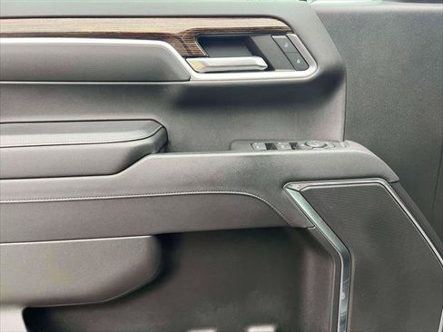 Used 2022 GMC Sierra 1500 Elevation image 15