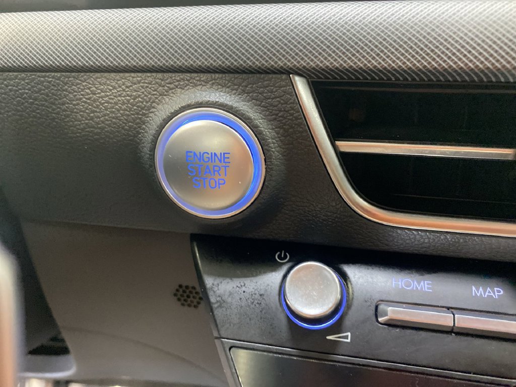 Used 2025 Hyundai Sonata SEL FWD image 22