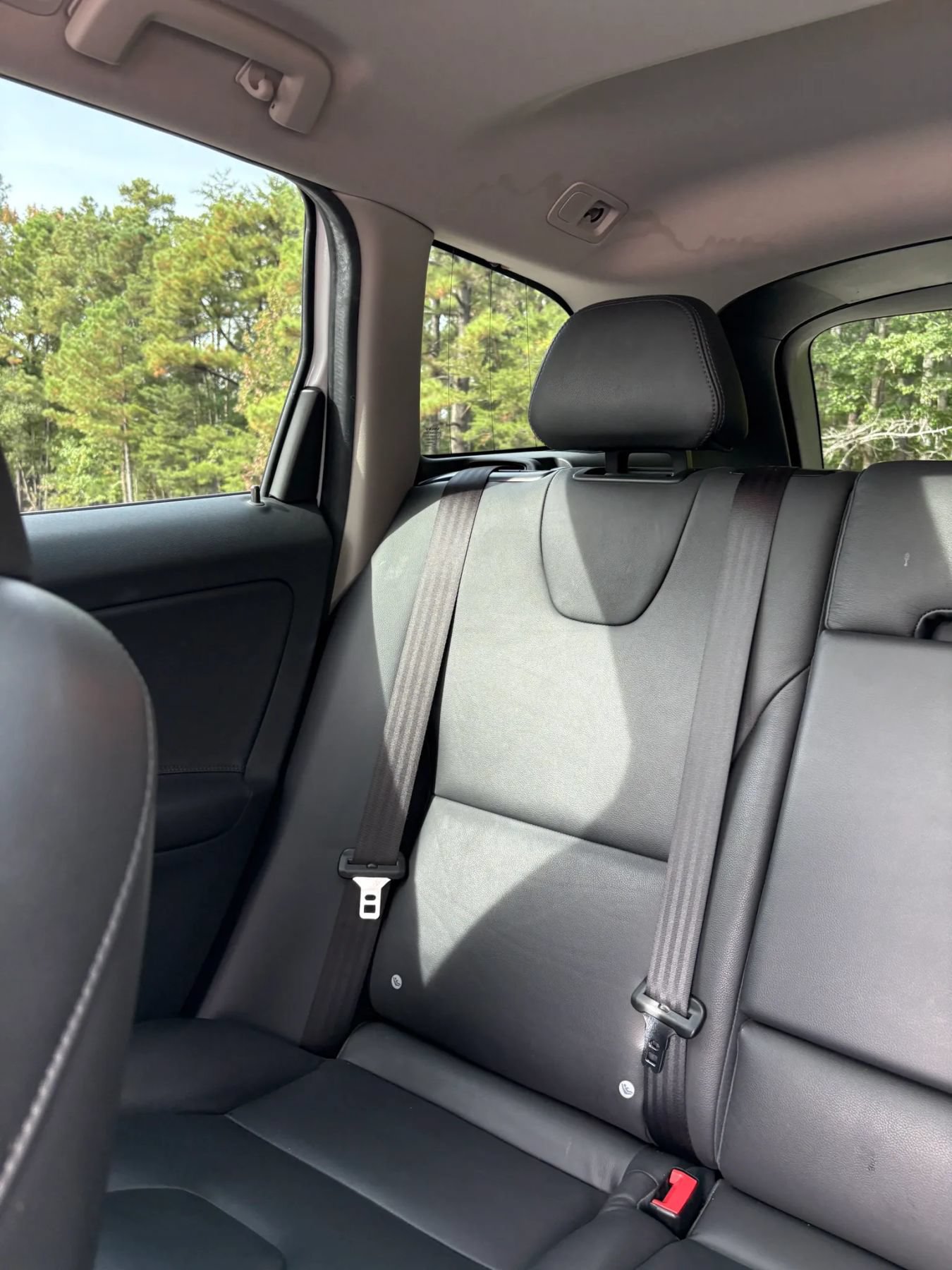 Used 2016 Volvo XC60 T6 Platinum AWD/4WD image 25