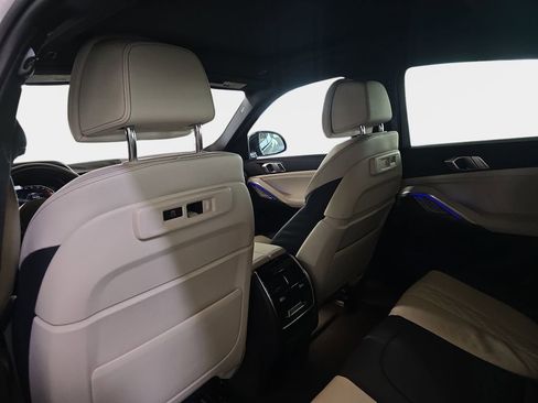 Used 2023 BMW X6 xDrive40i w/ M Sport Package image 16