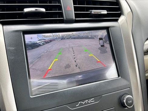 Used 2020 Ford Fusion SEL image 13