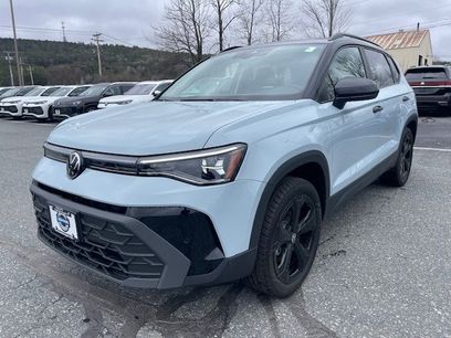 New 2026 Volkswagen Taos SE