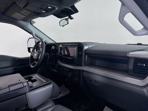 Used 2025 Ford F350 XL w/ 360-Degree Camera Package image 26