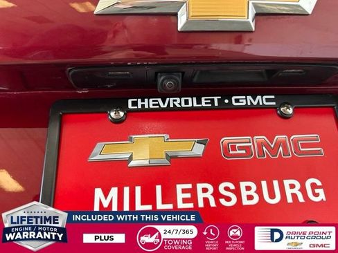 Used 2025 Chevrolet Trax LT FWD image 7