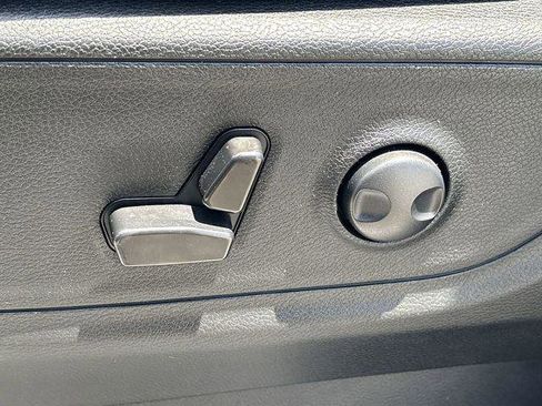 Certified 2025 RAM 1500 Big Horn AWD/4WD image 19