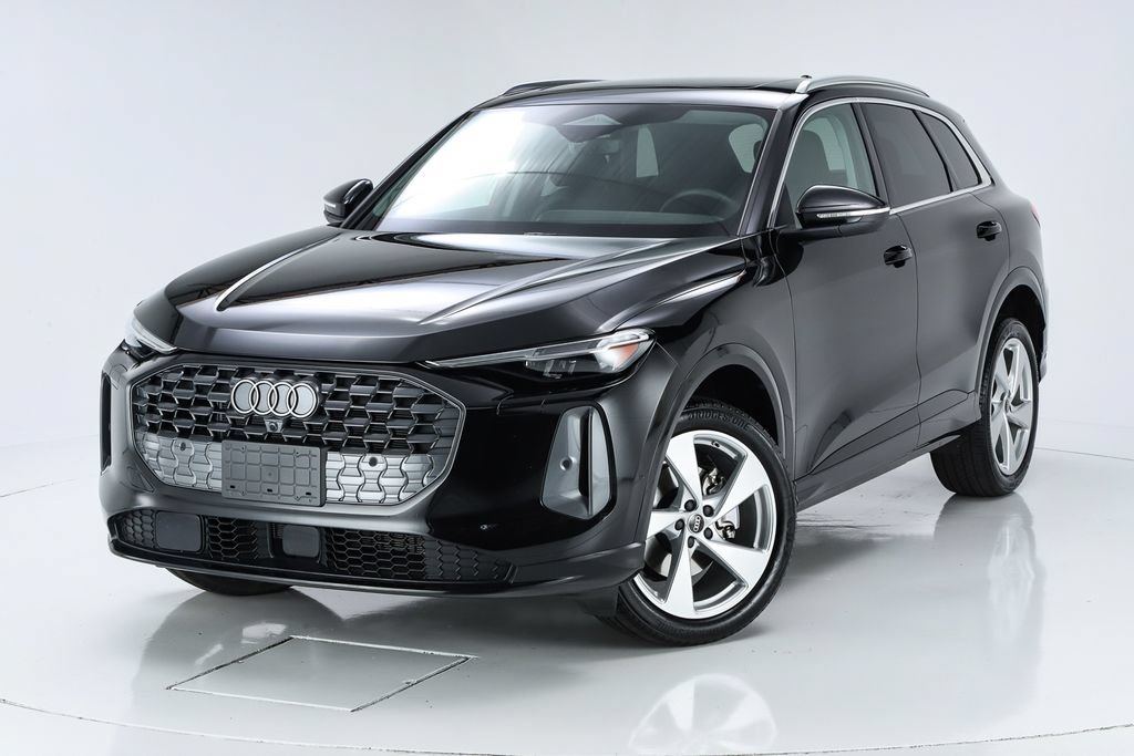 Used 2025 Audi Q5 Premium Plus w/ Premium Plus AWD/4WD image 44