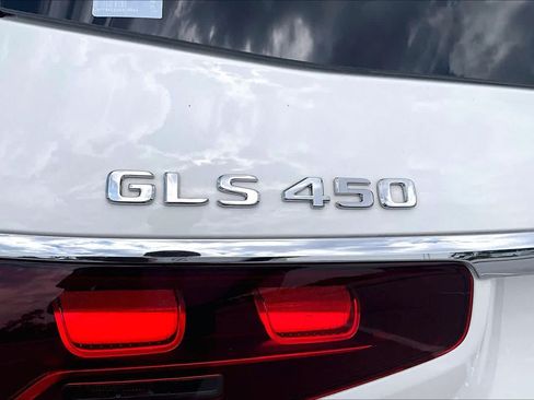 Certified 2025 Mercedes-Benz GLS 450 4MATIC image 10