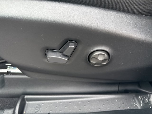 New 2026 Chrysler Pacifica Select AWD/4WD image 23
