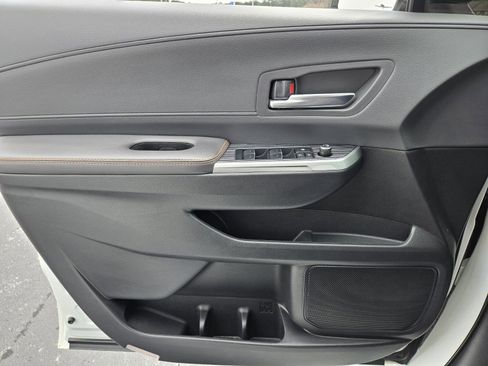Used 2022 Toyota Sienna XSE image 30