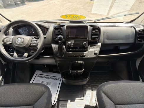 Used 2025 RAM ProMaster 2500 FWD image 6