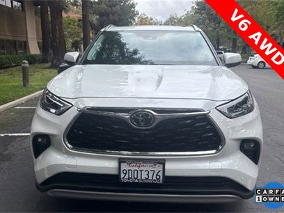 Certified 2022 Toyota Highlander Platinum