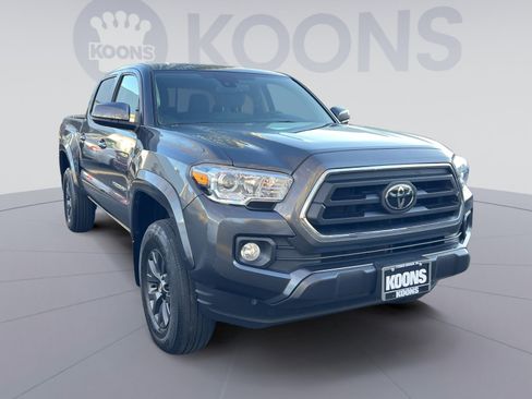 Used 2022 Toyota Tacoma SR5 image 8